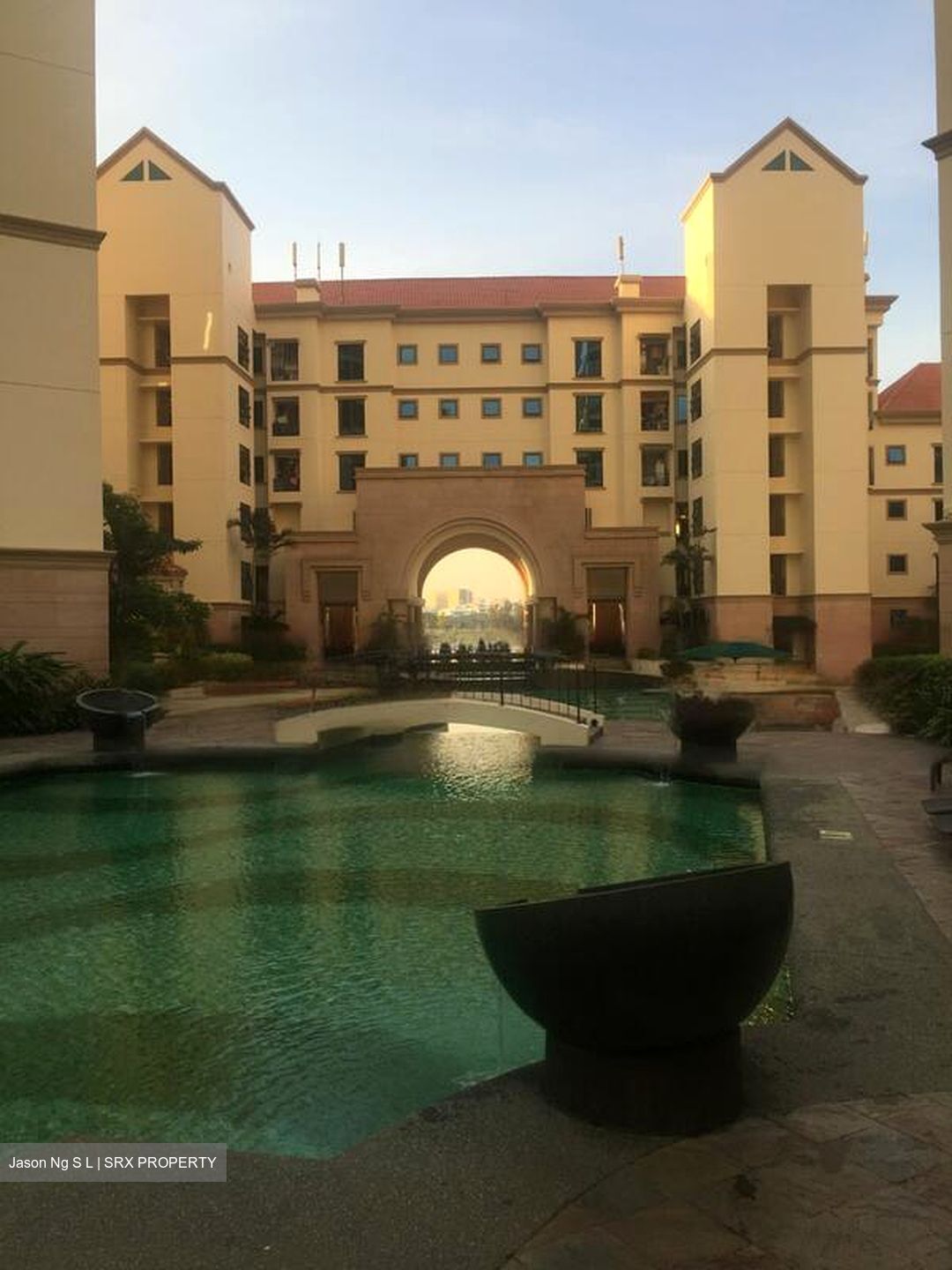 Pebble Bay (D15), Condominium #607013431